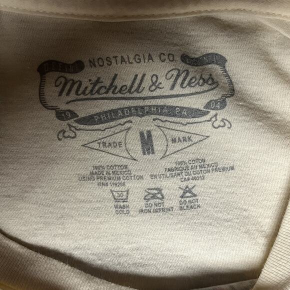 Chicago Bulls Mitchell & Ness 1996-98 NBA 3-Peat Tee CLASSICS Mens M - Picture 3 of 3